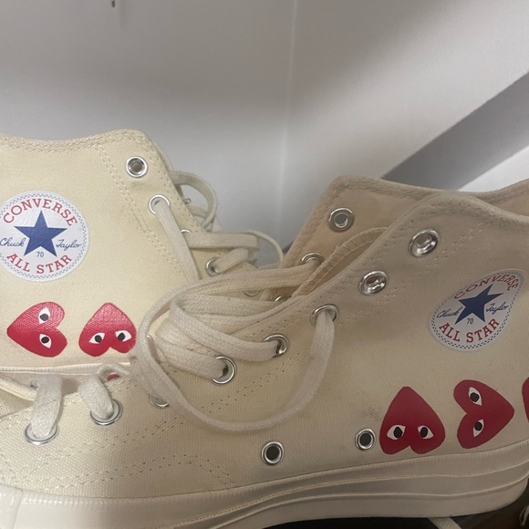 Converse - Picture 3 of 4